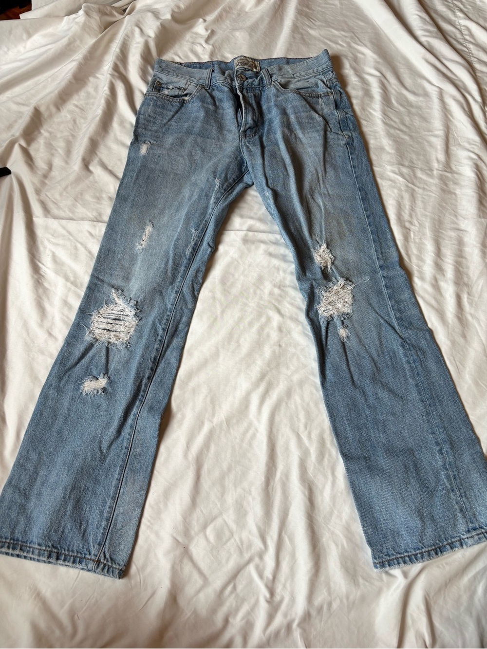 Aeropostale Slim Bootcut Jeans Mens 30x32 Light Wash Distressed Ripped Denim